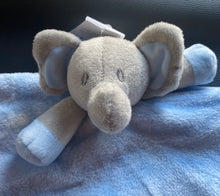 Load image into Gallery viewer, Eleflump Comforter